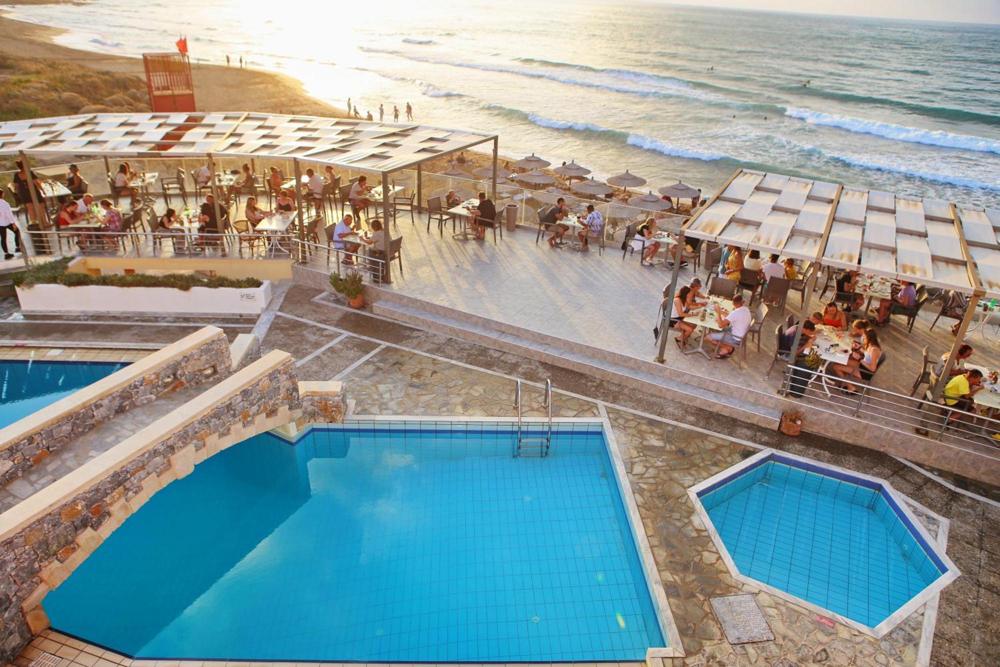 Dedalos Beach Hotel Sfakaki Bagian luar foto